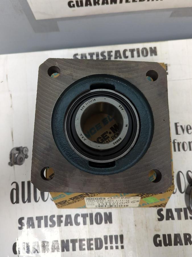 DODGE,131121 F4B-SXR-111,FLANGE BEARING 4-BOLT BASE 1-11/16 INCH BORE NOS