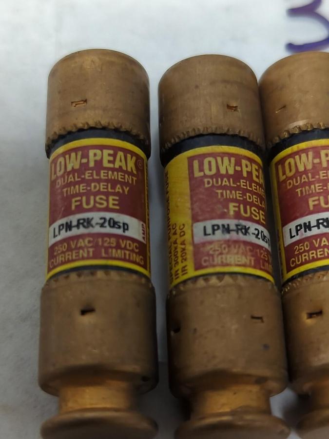 Used COOPER BUSSMANN,LPK-RK-20SP,LOW-PEAK 20 AMP FUSE LOT OF 3 PRE-OWNED