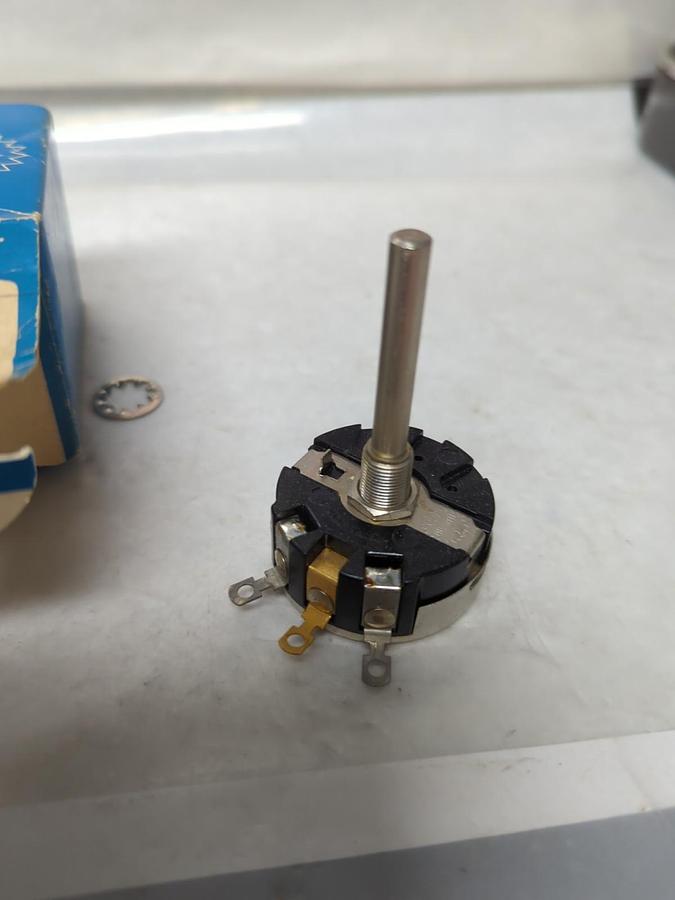 CLAROSTAT,58C1,POTENTIOMETER 4 WATT NOS