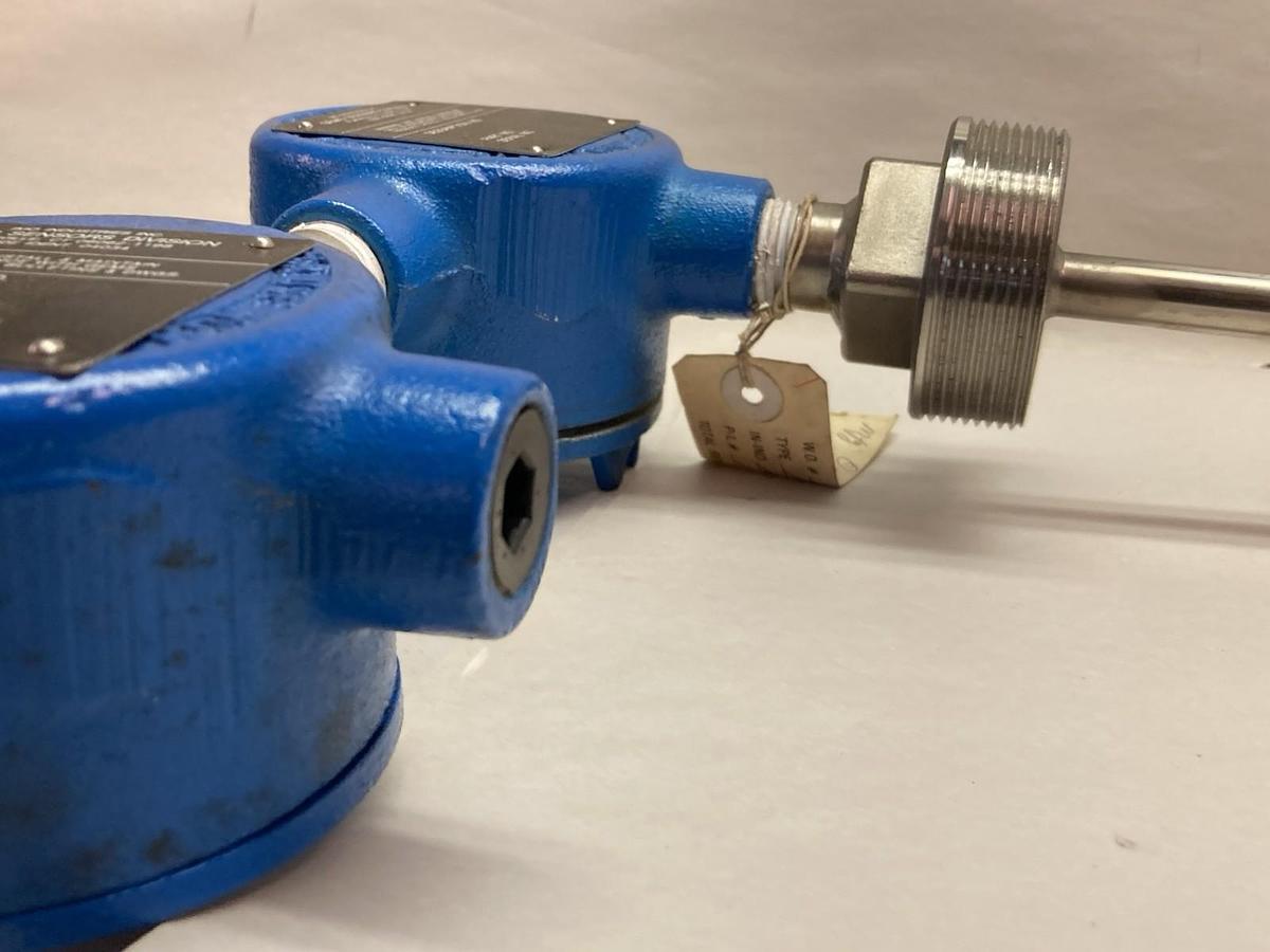 Used Gems Sensor,XT-800-3-SS-BN-C-6.-16.-4300,Level Sensor