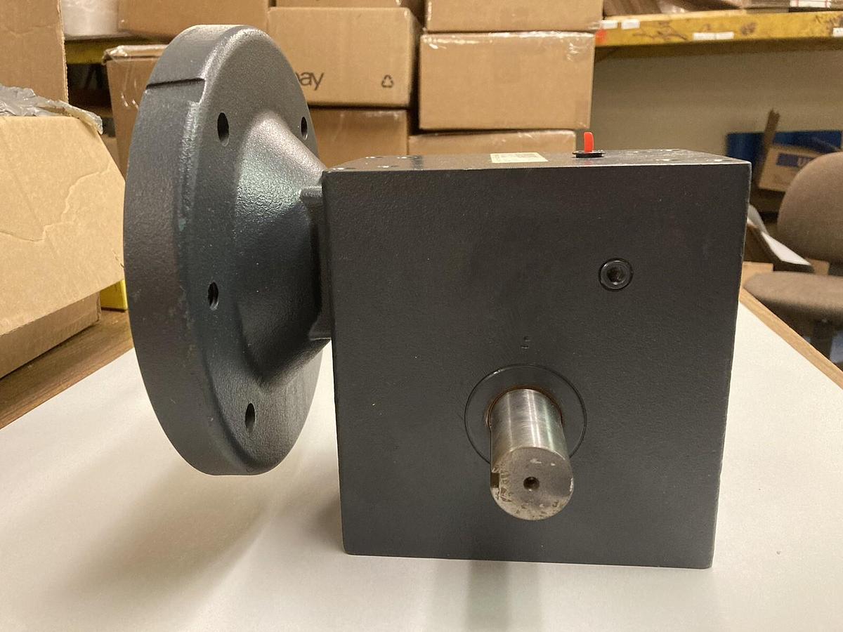 Hub City,0220-77846,Gear Speed Reducer 5:1Ratio Model264