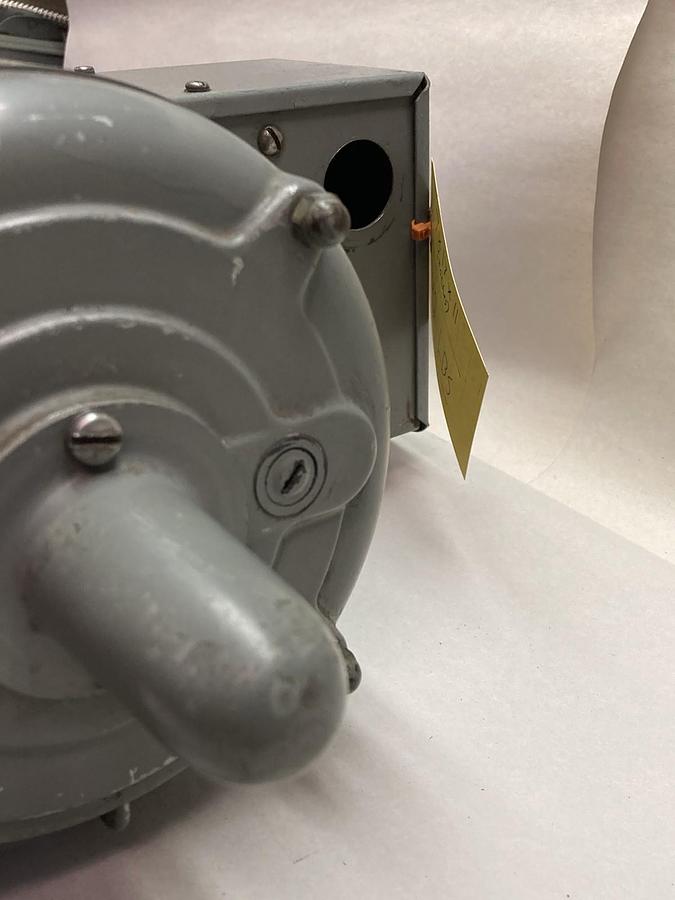 Used Dynamatic,M1-400003-5023-WE,AC Motor 3300RPM Type P Frame M564S 1/2Hp 230/460V