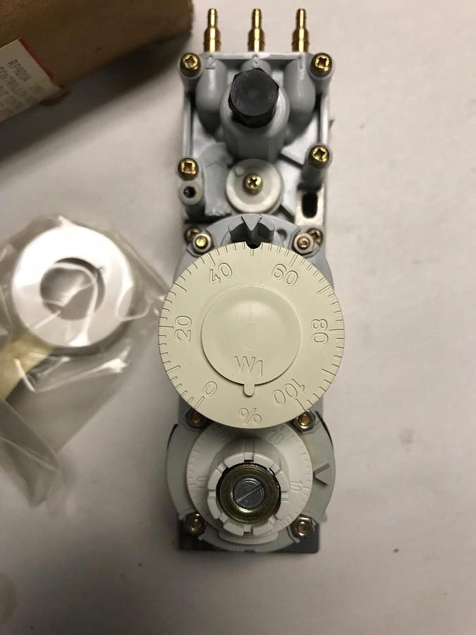 Used Honeywell,RP9204 1058,Controller