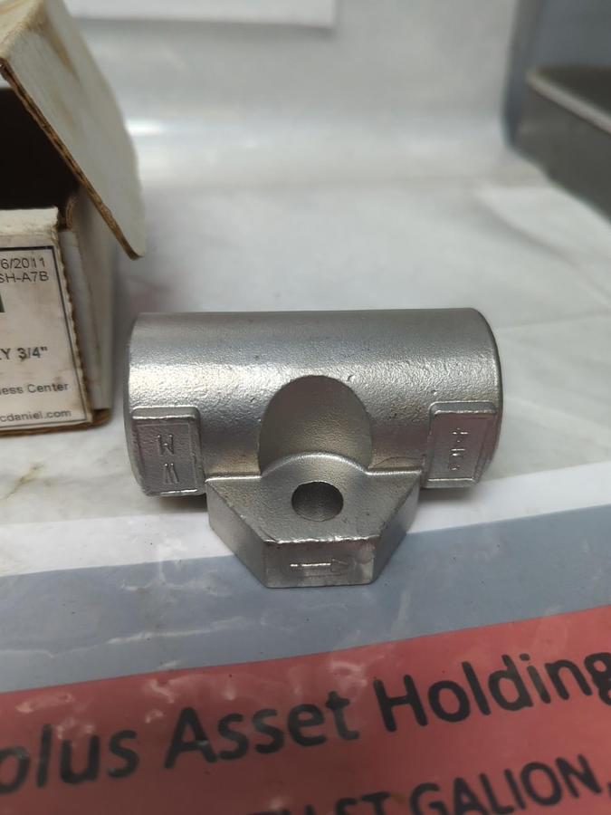 WATSON MCDANIEL,WU450-13,UNIVERSAL CONNECTOR ONLY 3/4 INCH NOS