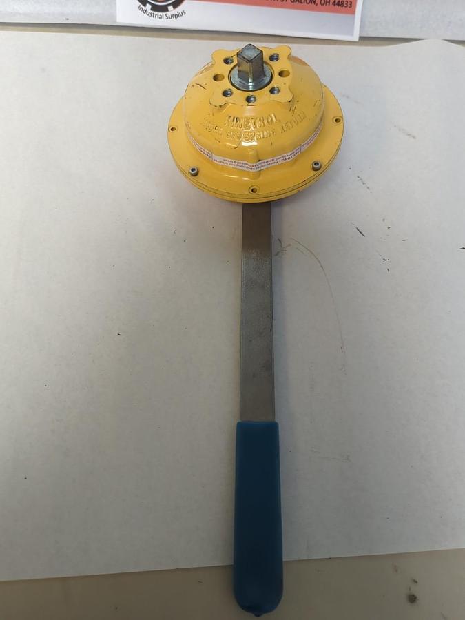 Used KINETROL,MODEL 070,SPRING RETURN ACTUATOR UNIT + MANUAL ACTION 12 IN HANDLE