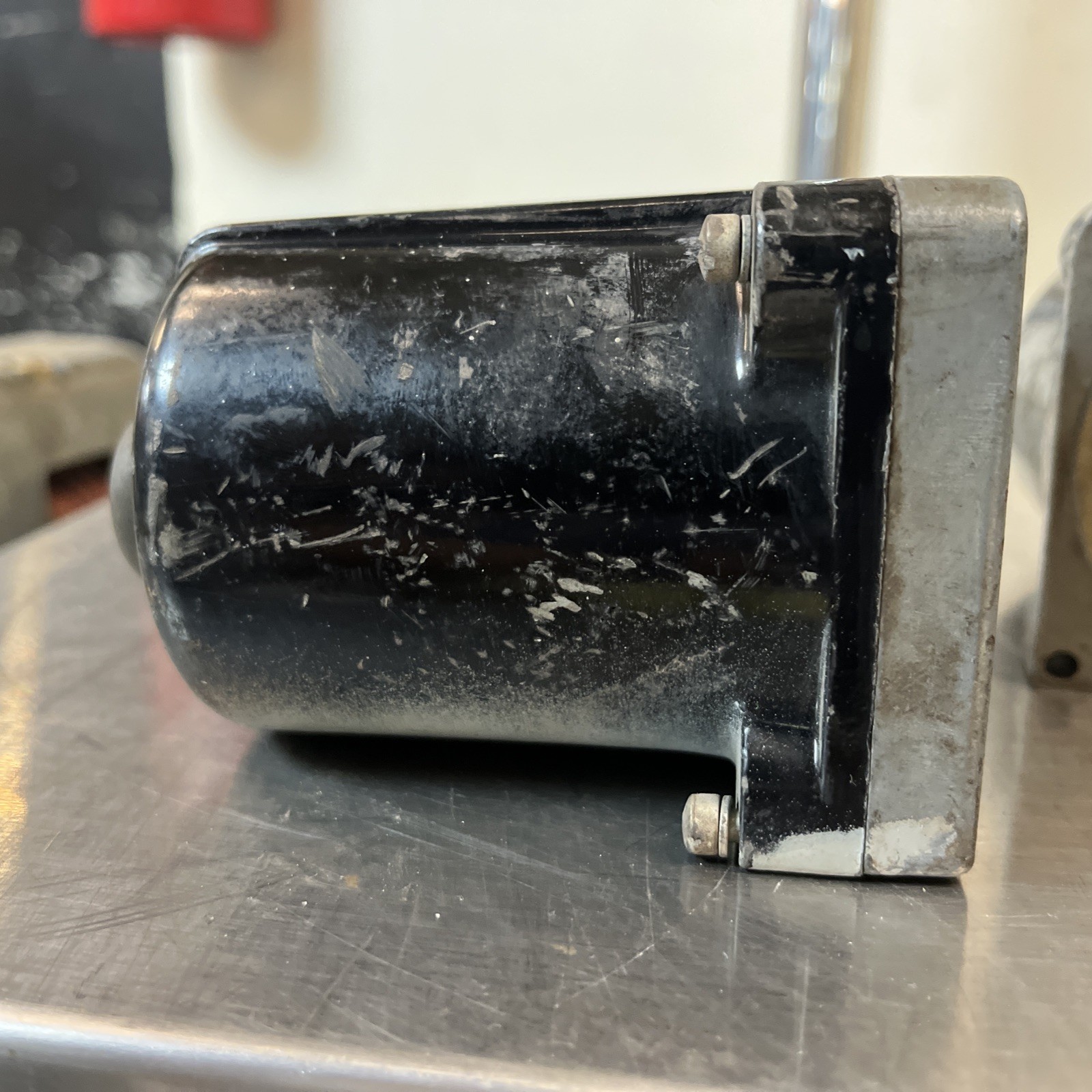 Used VICKERS DECCO,195053,OIL IMMERSED SOLENOID 115V 60Hz