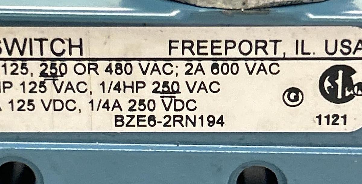 Used HONEYWELL MICROSWITCH,BZE6-2RN194,LIMIT SWITCH