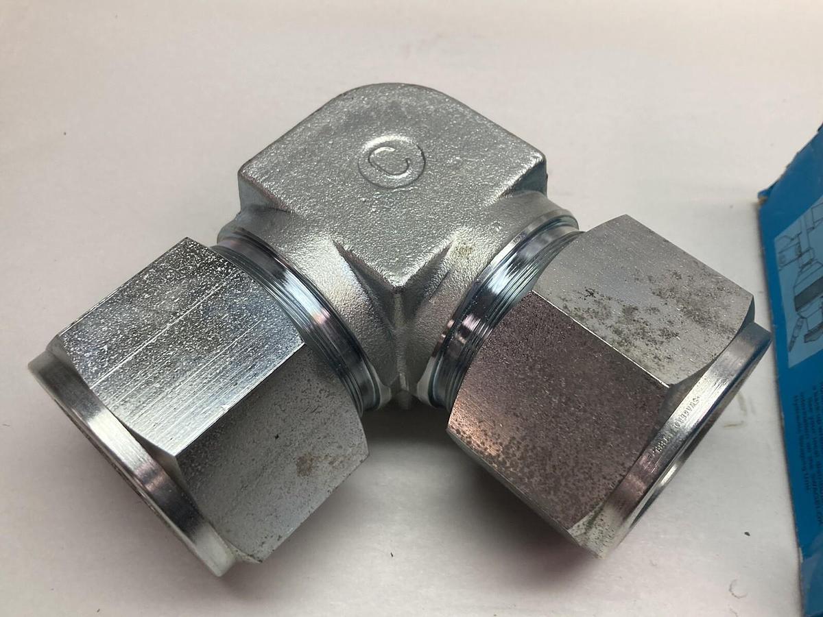 Swagelok,S-3200-9,Union Elbow 2 inch X 2 inch Tube