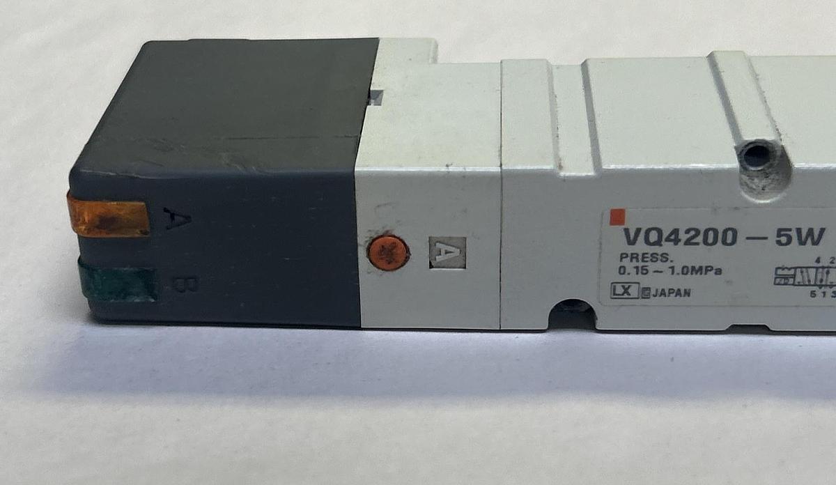 Used SMC,VQ4200-5W,SOLENOID VALVE