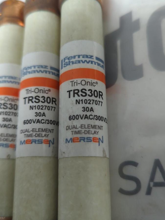 FERRAZ SHAWMUT,TRS30R,TRI-ONIC 30 AMP FUSE LOT OF 3 NOS