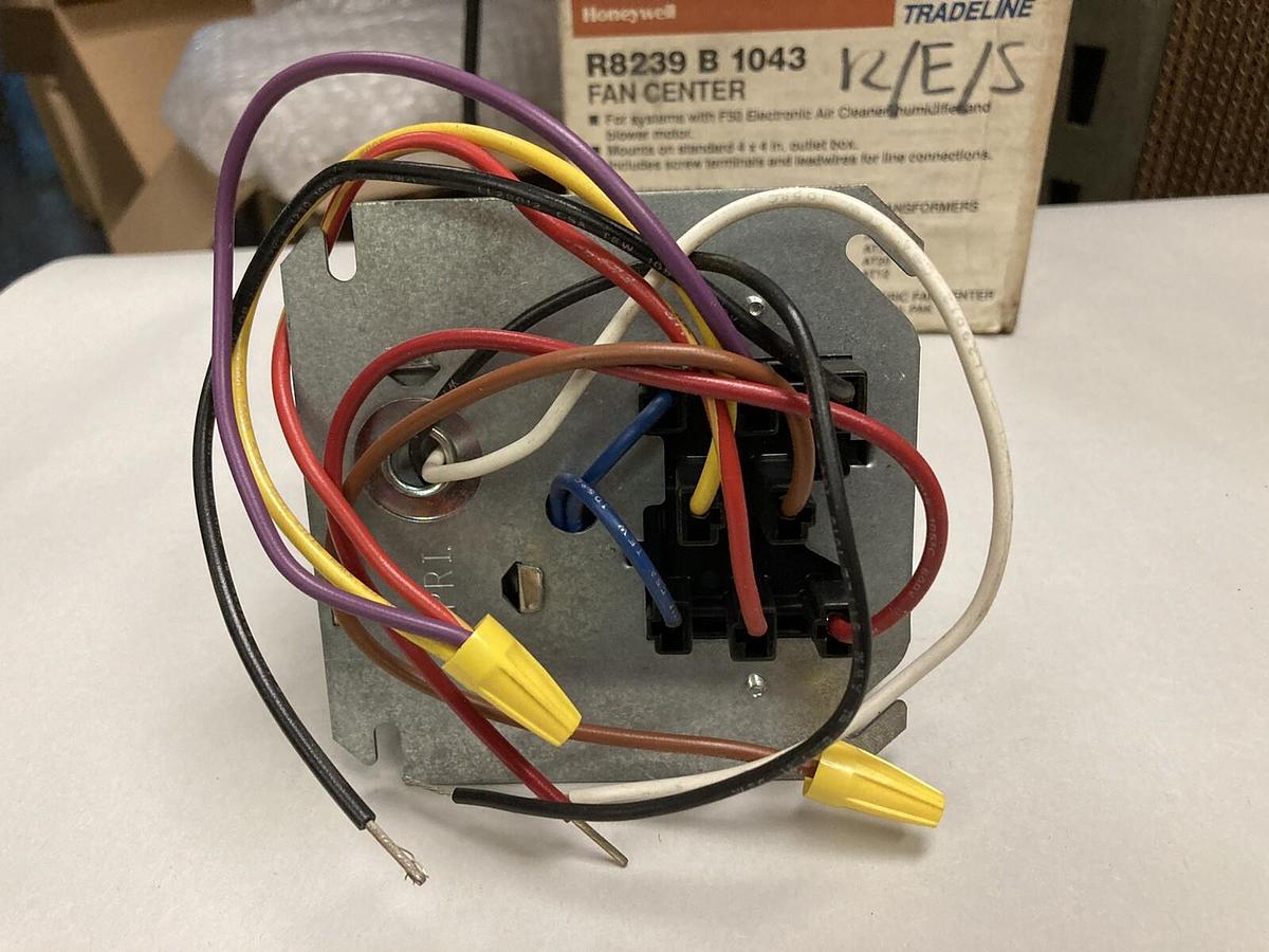 Honeywell,R8239B1043,Fan Center