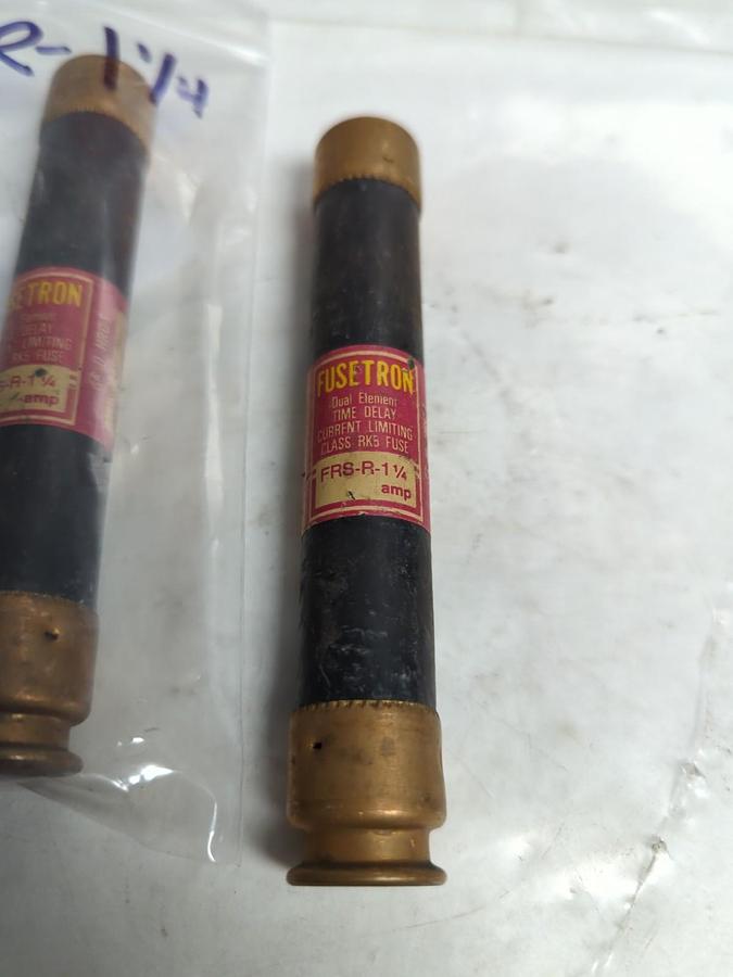 Used COOPER BUSSMANN,FRS-R-1-1/4,FUSETRON FUSE 1-1/4 AMP LOT OF 2 PRE-OWNED