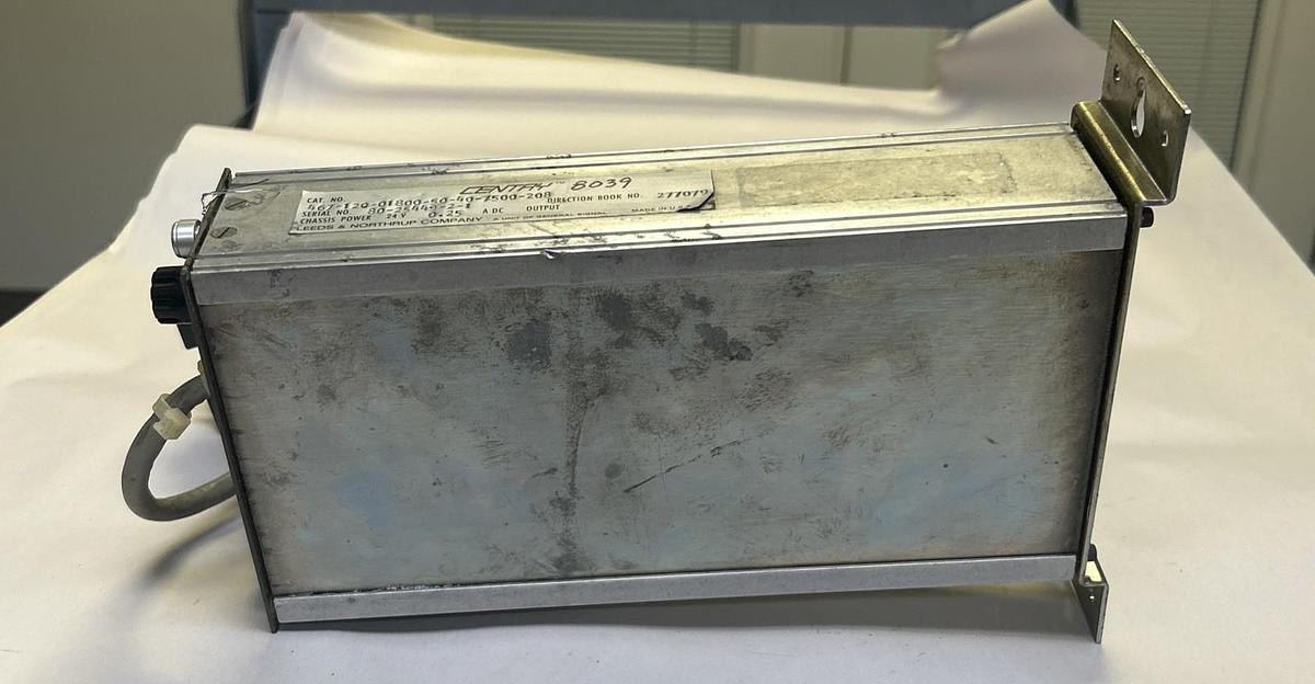 Used LEEDS & NORTHRUP,467-120-01800-50-40-7500-208,POWER SUPPLY CHASSIS 24V