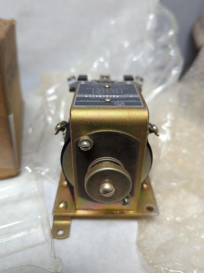 ALLEN BRADLEY,200-E030ZA,SERIES A RELAY 230-250V DC NEW