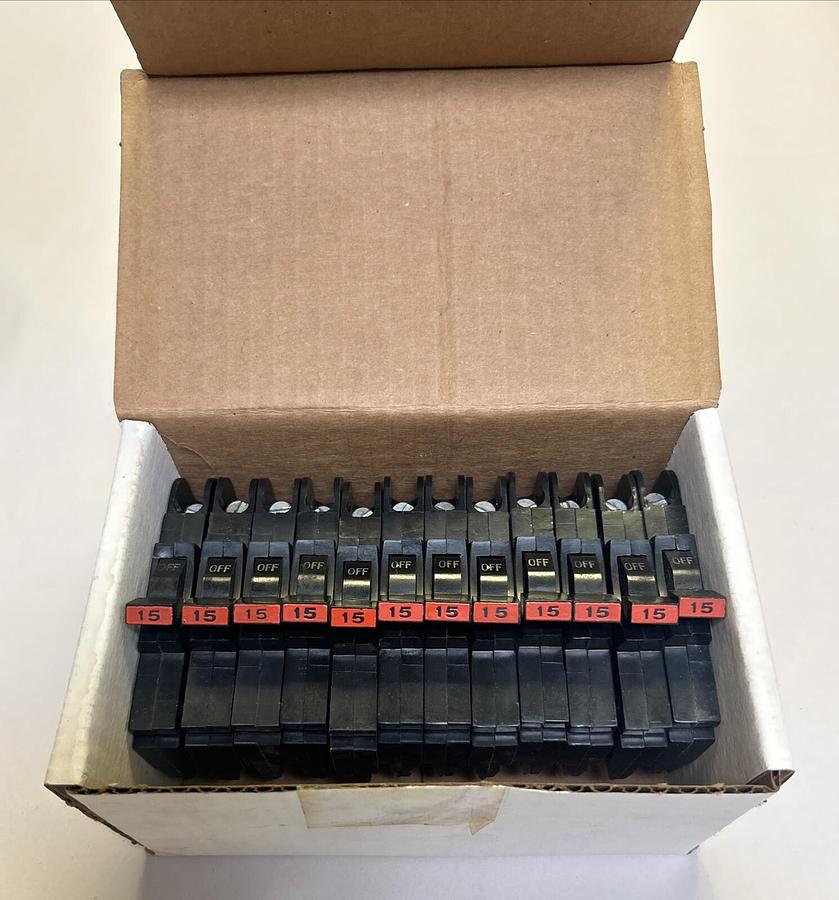 Used FEDERAL PACIFIC ELECTRIC,NC-NI,CIRCUIT BREAKER 15A LOT OF 12