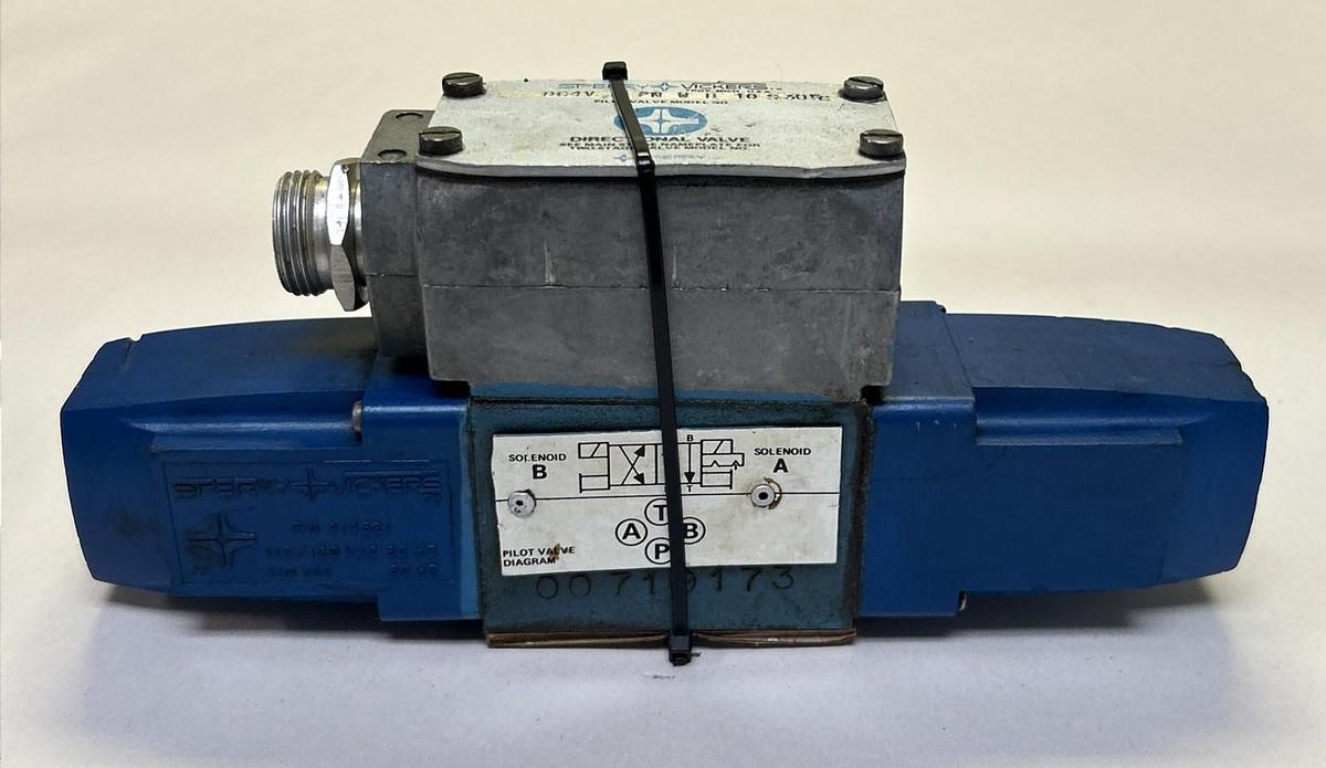 Used VICKERS,DG4V32NWB10S305C,DIRECTIONAL VALVE
