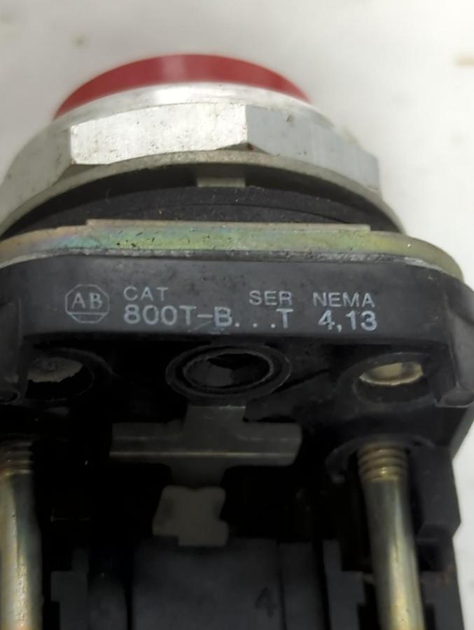 Used ALLEN BRADLEY,800T-B,SERIES T RED PUSHBUTTON PRE-OWNED
