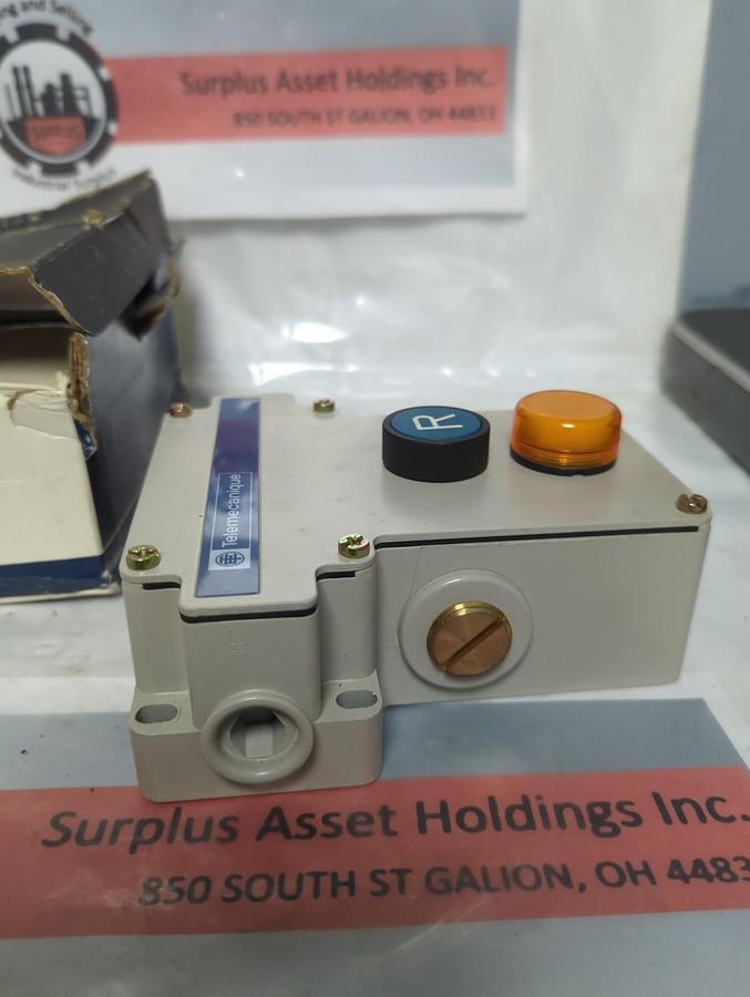 TELEMECANIQUE,XY2-CE1A19H7,CABLE PULL SWITCH NOS