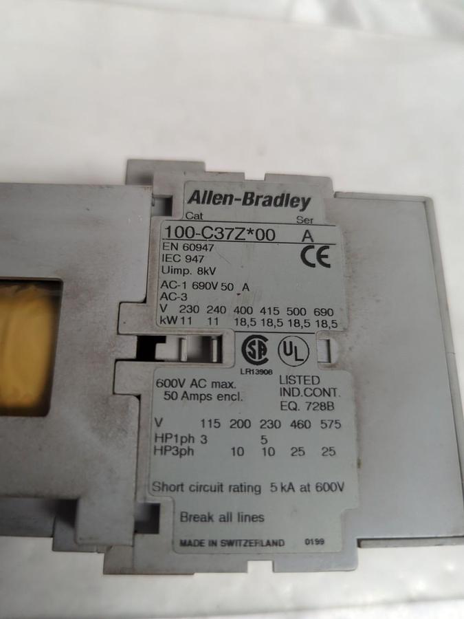 Used ALLEN BRADLEY,100-C37Z*00,CONTACTOR WITH CONTROL RELAY 100-S AUX PRE-OWNED
