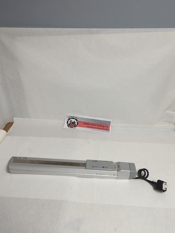 Used ROBO CYLINDER,RCS-SA6-1-30-M-300-X10,LENEAR ACTUATOR PRE-OWNED