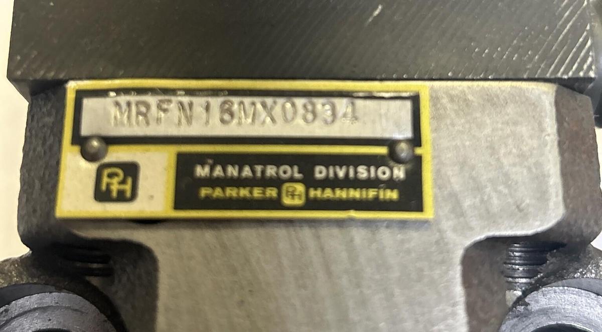 Used PARKER,MRFN16MX0834,HYDRAULIC SERVO VALVE