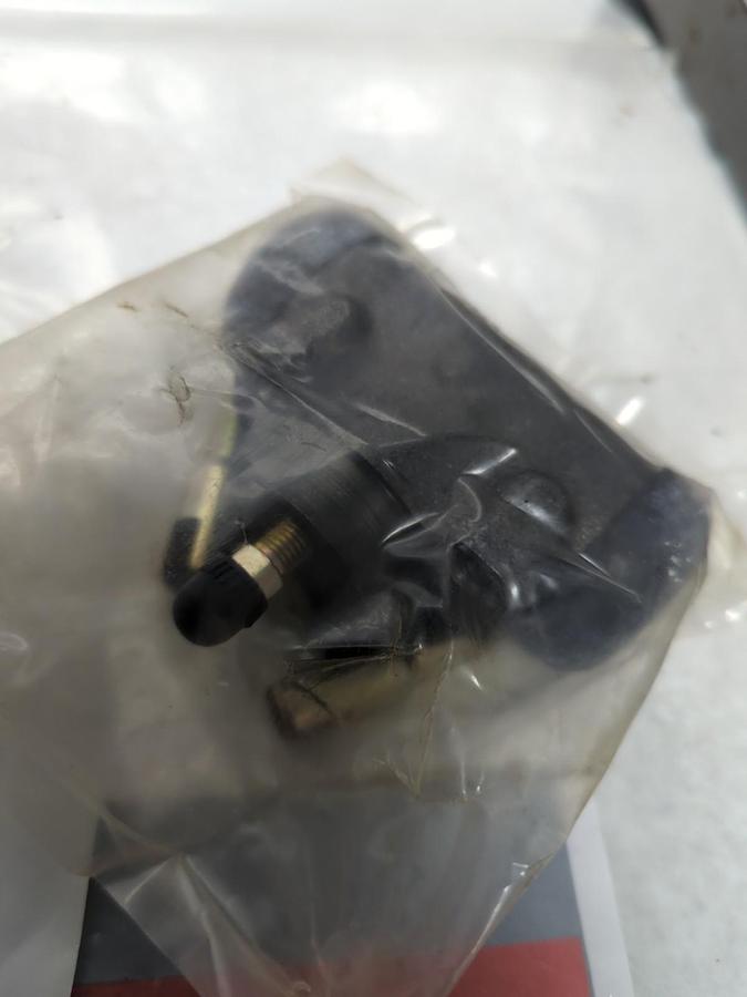 TRUPAR AMERICA,HT0C2/00,WHEEL CYLINDER KIT NOS