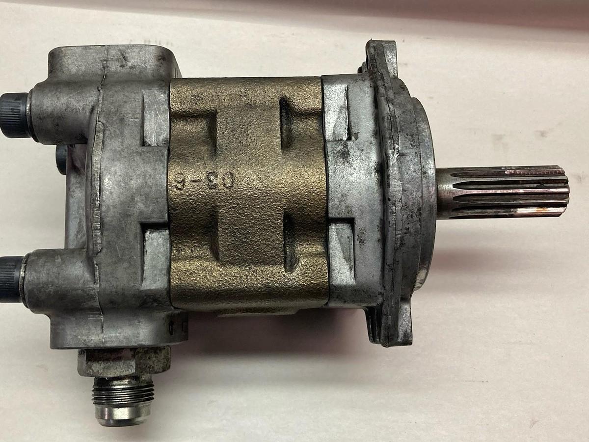 Used Shimadzu,SGP2-40L560,Hydraulic Pump