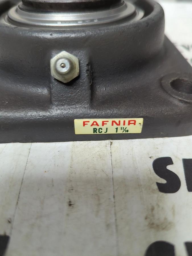 FAFNIR,RCJ 1-11/16,FLANGE BEARING 4-BOLT BASE 1-11/16 INCH BORE MISSING BOX NOS