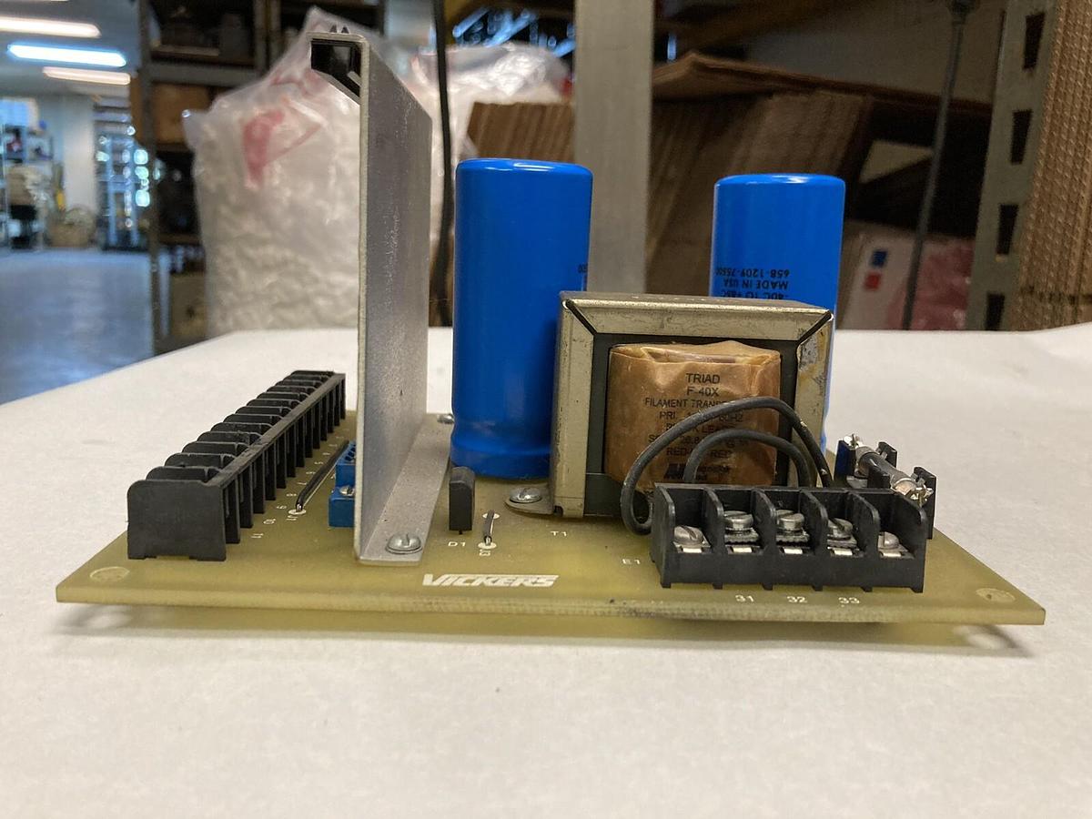 Used Eaton Corporation,EMRS-A-11,Power Supply 1.3A 60HZ 19VDC