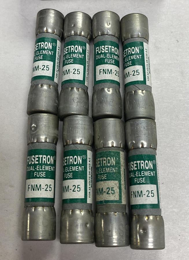 COOPER BUSSMANN,FNM-25,Fusetron Fuse Lot Of 8 NOS