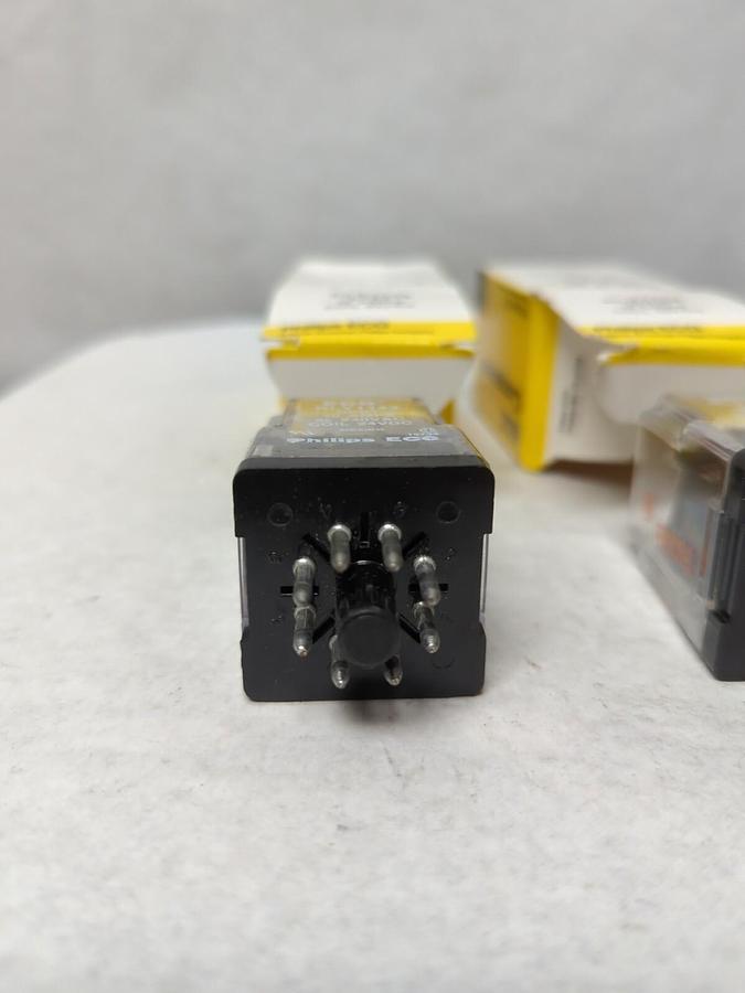 PHILLIPS,RLY114S,ECG COIL 10 AMP 24VDC LOT OF 2 NOS