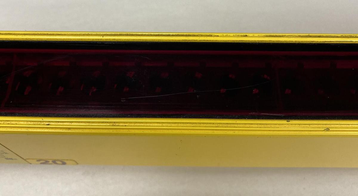 Used STI,MS46-20-785-Q1-X-SC1,Light Curtain Transmitter