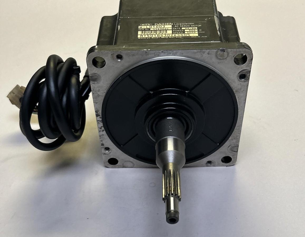 Used DAIHEN,W-L01003,AC SERVO MOTOR 500W 3000RPM