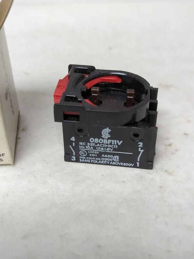 JOSLYN CLARK,080,CONTACT BLOCK 600V AC 300V DC NOS