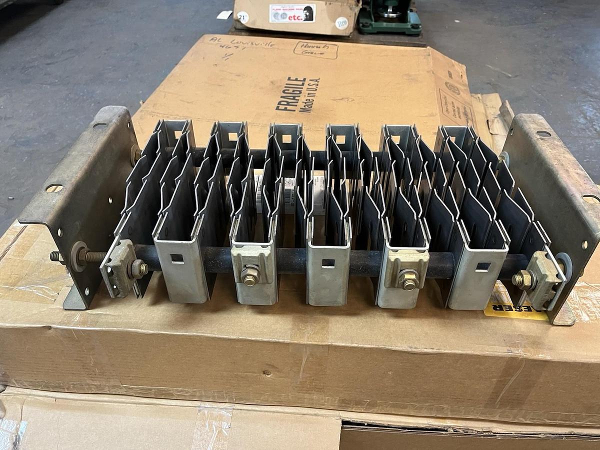 GE,9141A-002A102,PUNCHED STEEL GRID RESISTOR .062 OHMS 312 AMPS