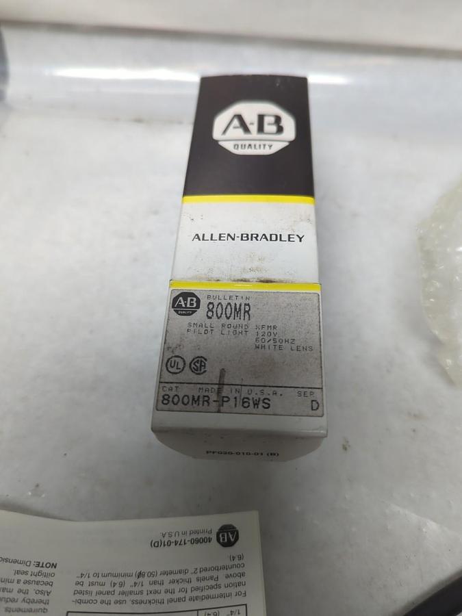 ALLEN BRADLEY,800MR-P16WS,SMALL ROUND XFMR PILOT LIGHT WHITE SERIES D 120V  NOS