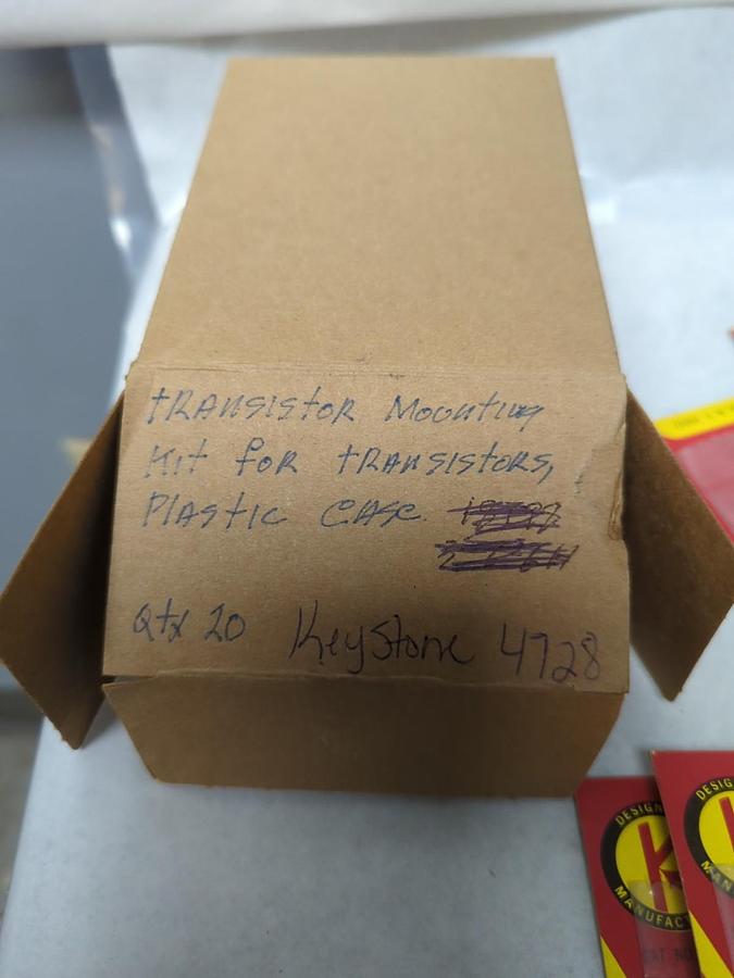 KEYSTONE ELECTRONICS,4728,MOUNTING KIT FOR TRANSISTOR PLASTIC CASE LOT OF 20 NOS