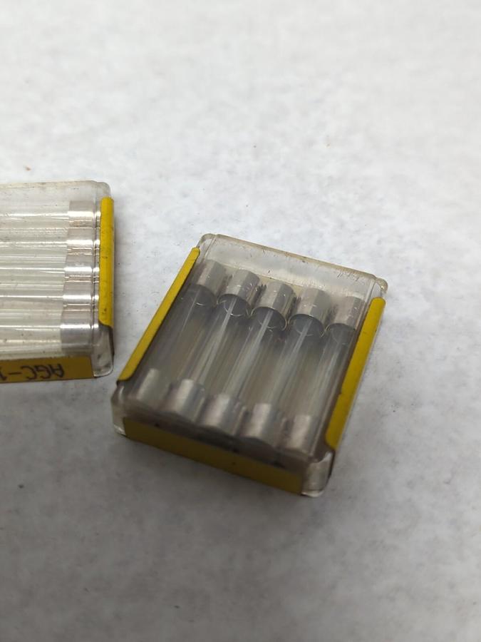 COOPER BUSSMANN,AGC-10-R,CARTRIDGE 10 AMP FUSE LOT OF 15 NOS
