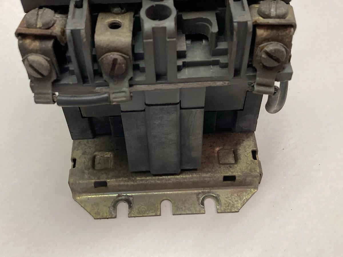 Used Westinghouse,276A540G01,Size 1 Starter 3 Contacts