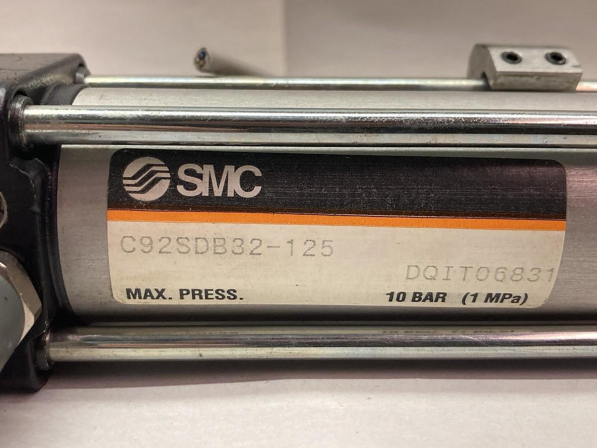 SMC,C92SDB32-125,Pneumatic Cylinder 10 BAR (1 MPa)