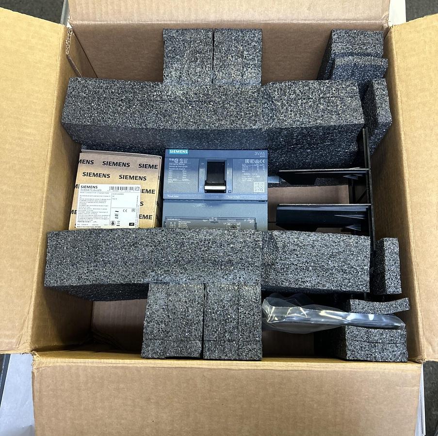 SIEMENS,MBKVAM3400A,MAIN BREAKER KIT 400A 480V 3P NOS