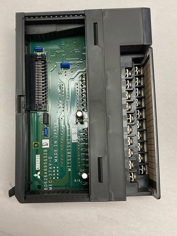 Mitsubishi,A1SY50,Output Module Unit DC12/24V 0.5A