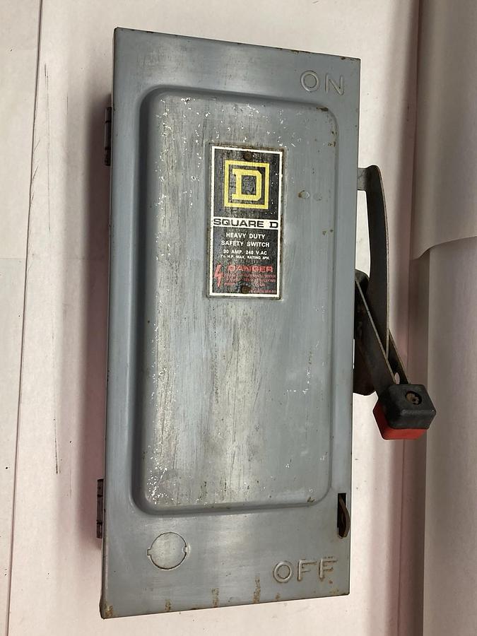 Used Square D,H221N,Circuit Breaker 30A 240V Type 1 Enclosure