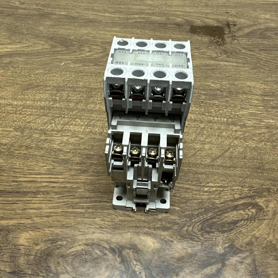 Used Cutler Hammer,CE15ANS3,Contactor Relay wC320KGT13 Contact Block