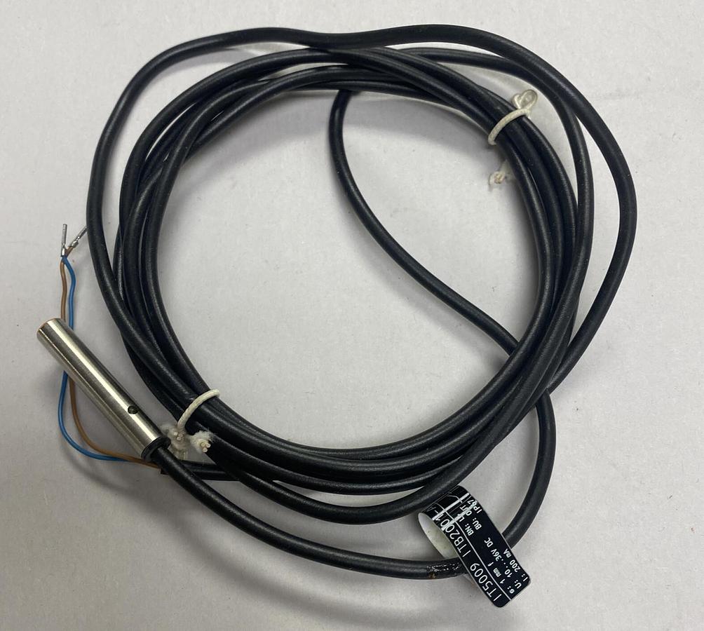 IFM EFECTOR,IT5009 ITB2001-AROG,INDUCTIVE PROXIMITY SENSOR SWITCH NOS