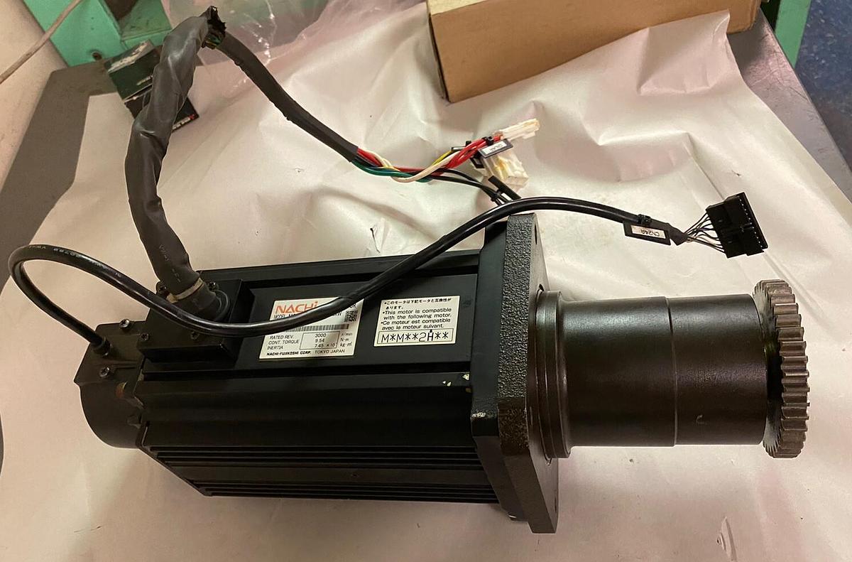 Used NACHI,MSM302Q2V1,SERVO MOTOR 3000RPM