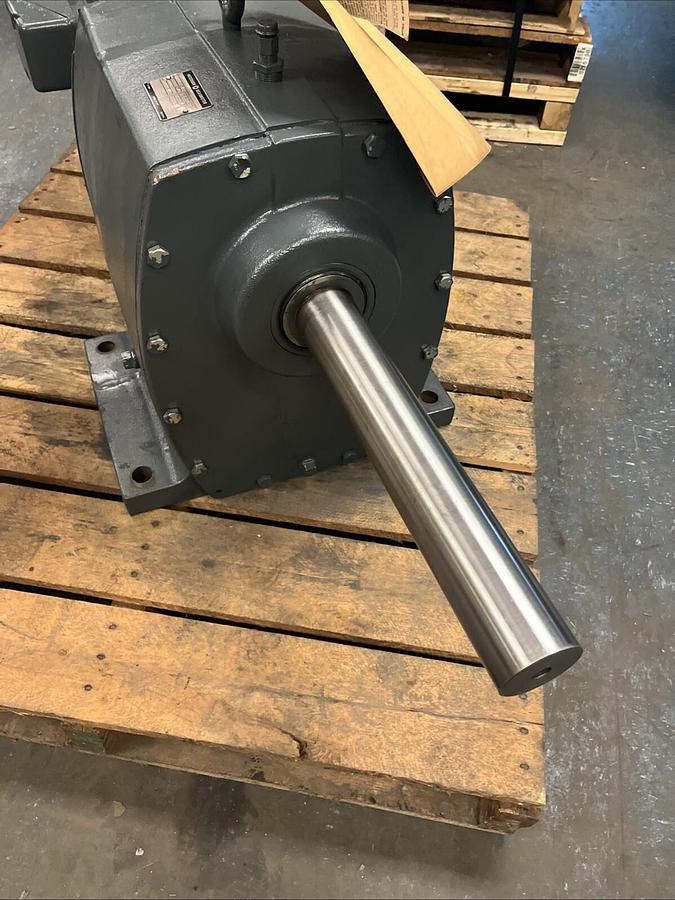 Used PATERSON,NB669ZB1UA87A01,GEARMOTOR 9.49 RATIO OUTPUT 183.8 RPM 5HP  SHAFT 2.5"