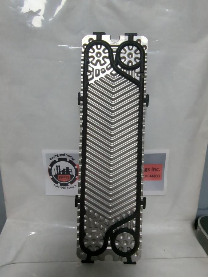 ALFA,S M3-2 A,HEAT EXCHANGE PLATE 17 INCH L X 5 INCH W WITH GASKET NOS