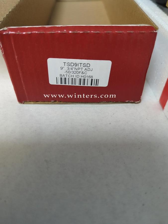 WINTERS,TSD9ITSD,SOLAR DIGITAL THERMOMETER 9 INCH 3/4 INCH NPT  -50/320F & C NEW