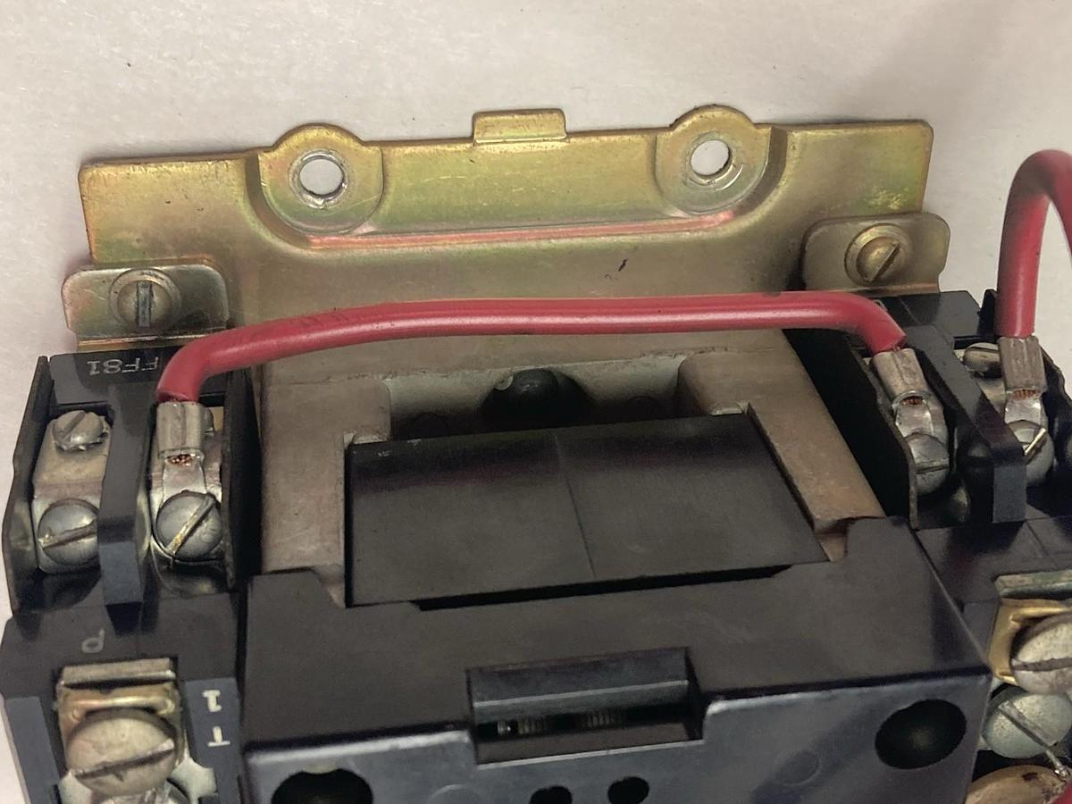 Used Allen-Bradley,71A01,Contactor 110/95V 60/50Cy